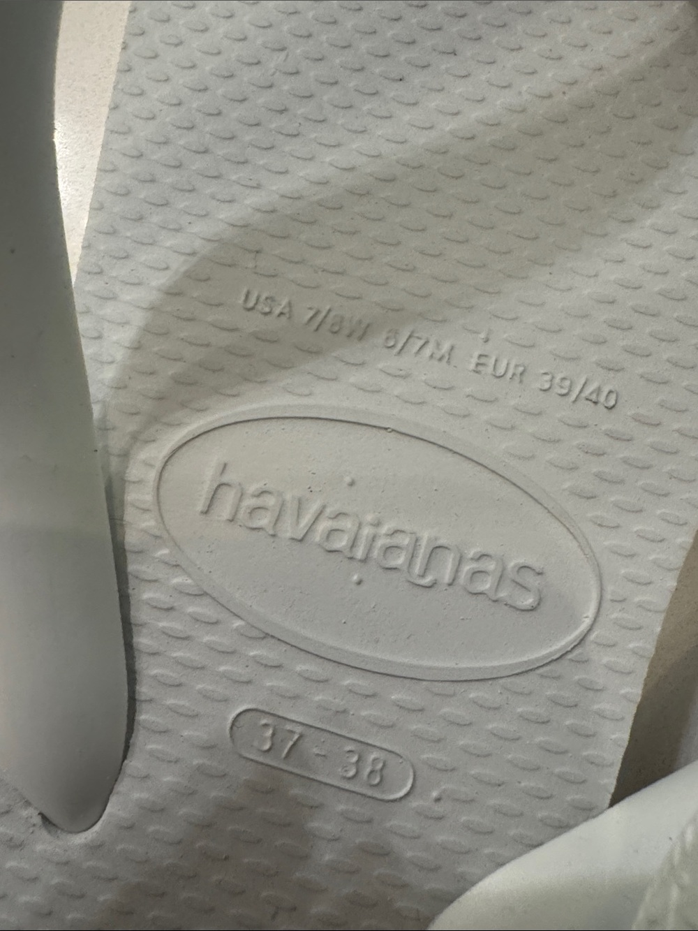 Havaianas Women's White Slim Flip Flop Sandals with Logo Strap - Size 7/8 - Picture 4 of 4